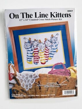 Design Works #9997 "On The Line Kittens" Needlepoint Kit